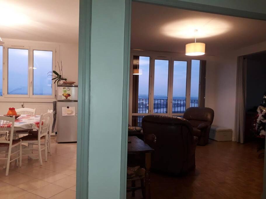 Апартаменти T4/5 Avec Vue Sur Les Alpes A 5 Minutes De Lyon La Mulatiere Екстер'єр фото